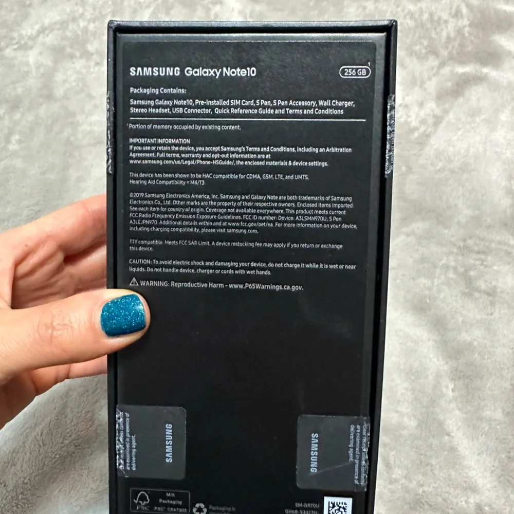 Samsung note 10 box new